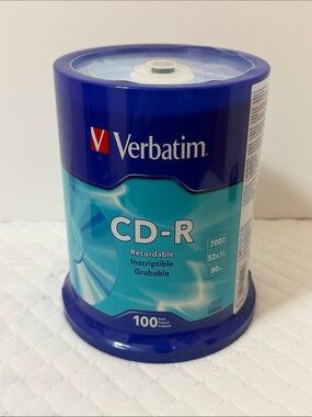 Verbatim. Blue CD-R 100-Pack - Recordable 52x, 700MB